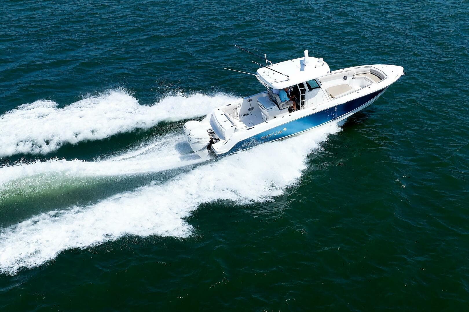 2016 Boston Whaler 330 Outrage