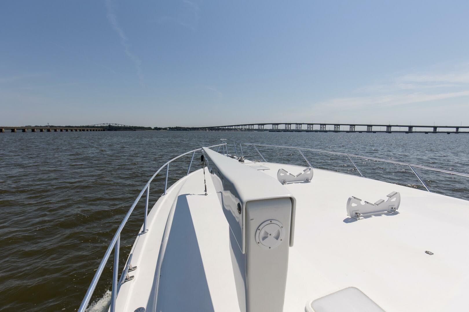 2007 64 Viking Enclosed Bridge Reel Blues Bow (5)