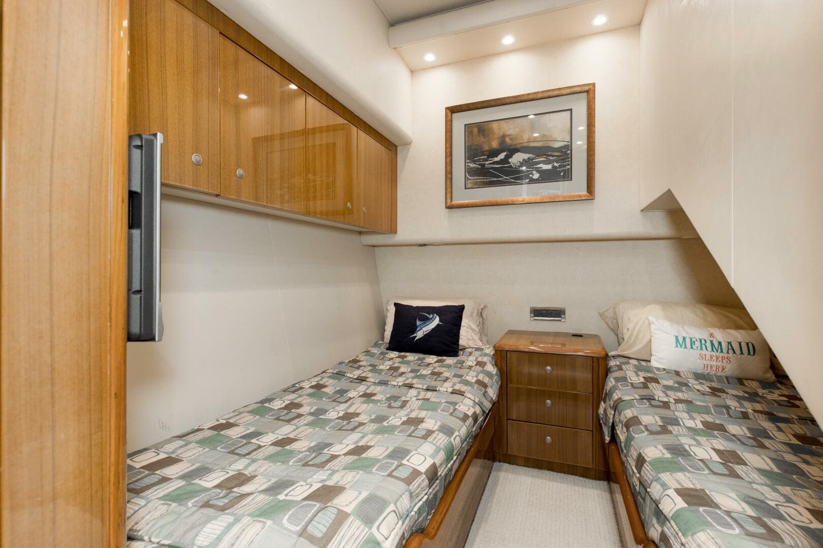 2007 64 Viking Enclosed Bridge Reel Blues Rear Starboard Stateroom