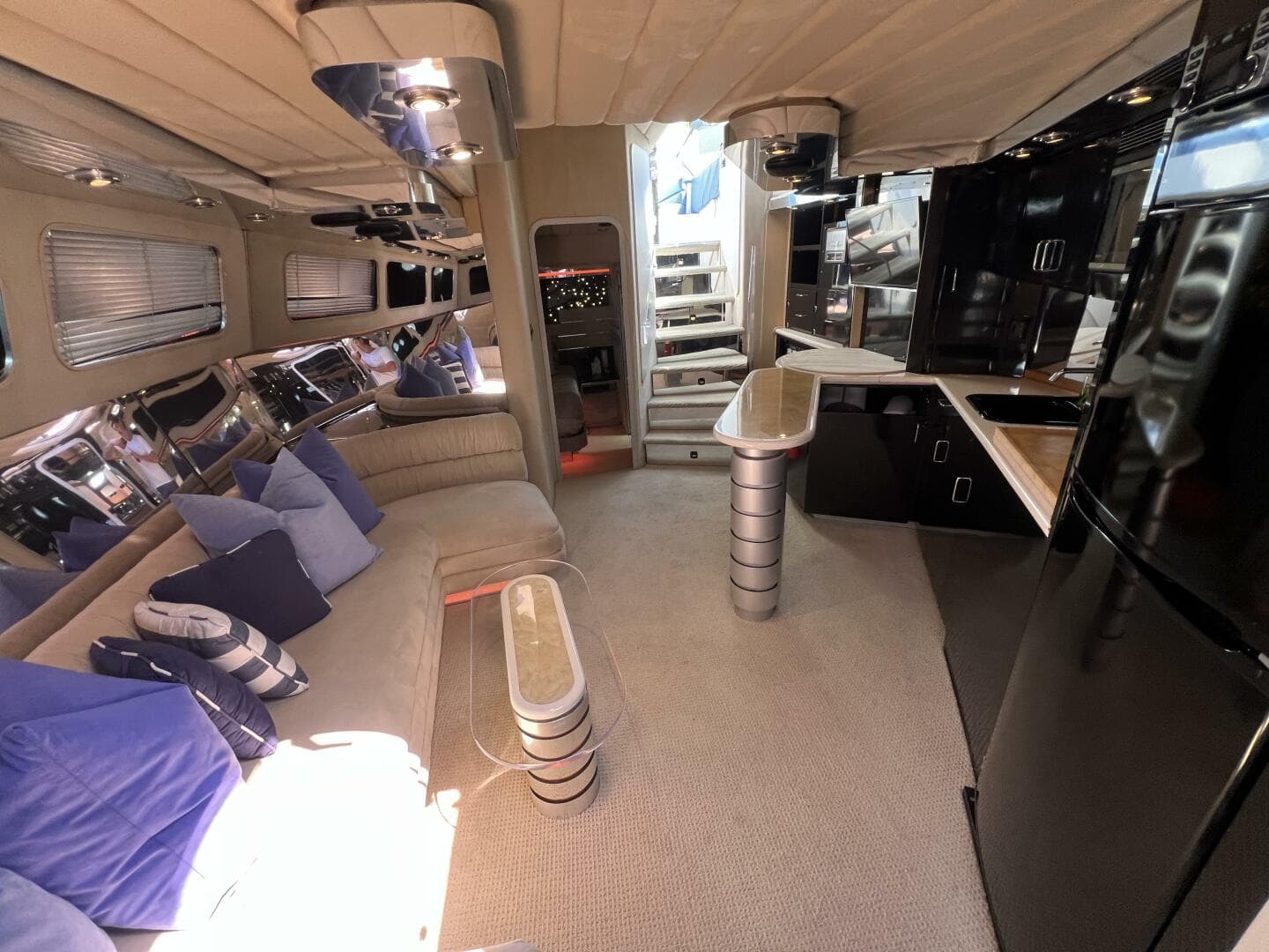 1990 Tempest 60 Express - FANTOM