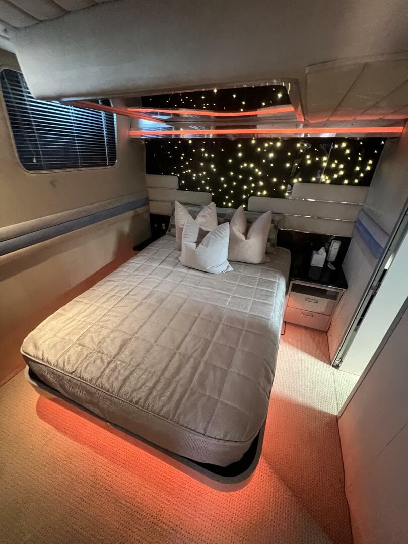 1990 Tempest 60 Express - FANTOM