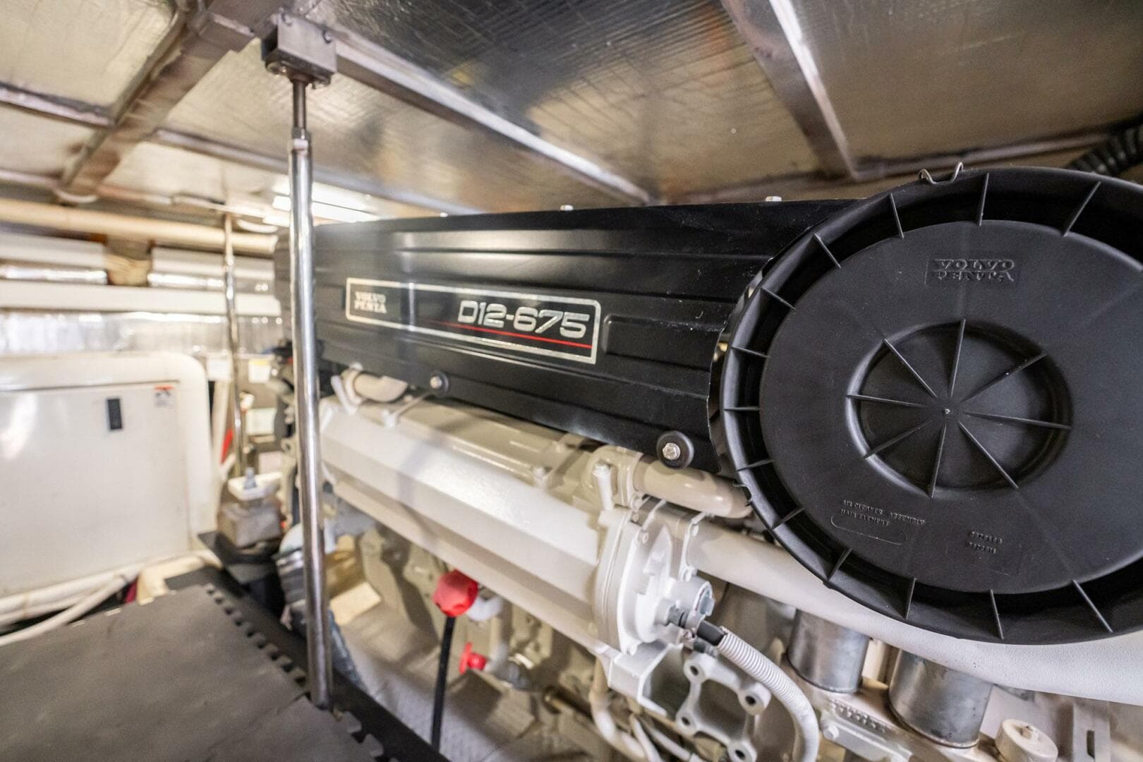 2005 Carver 56 Voyager