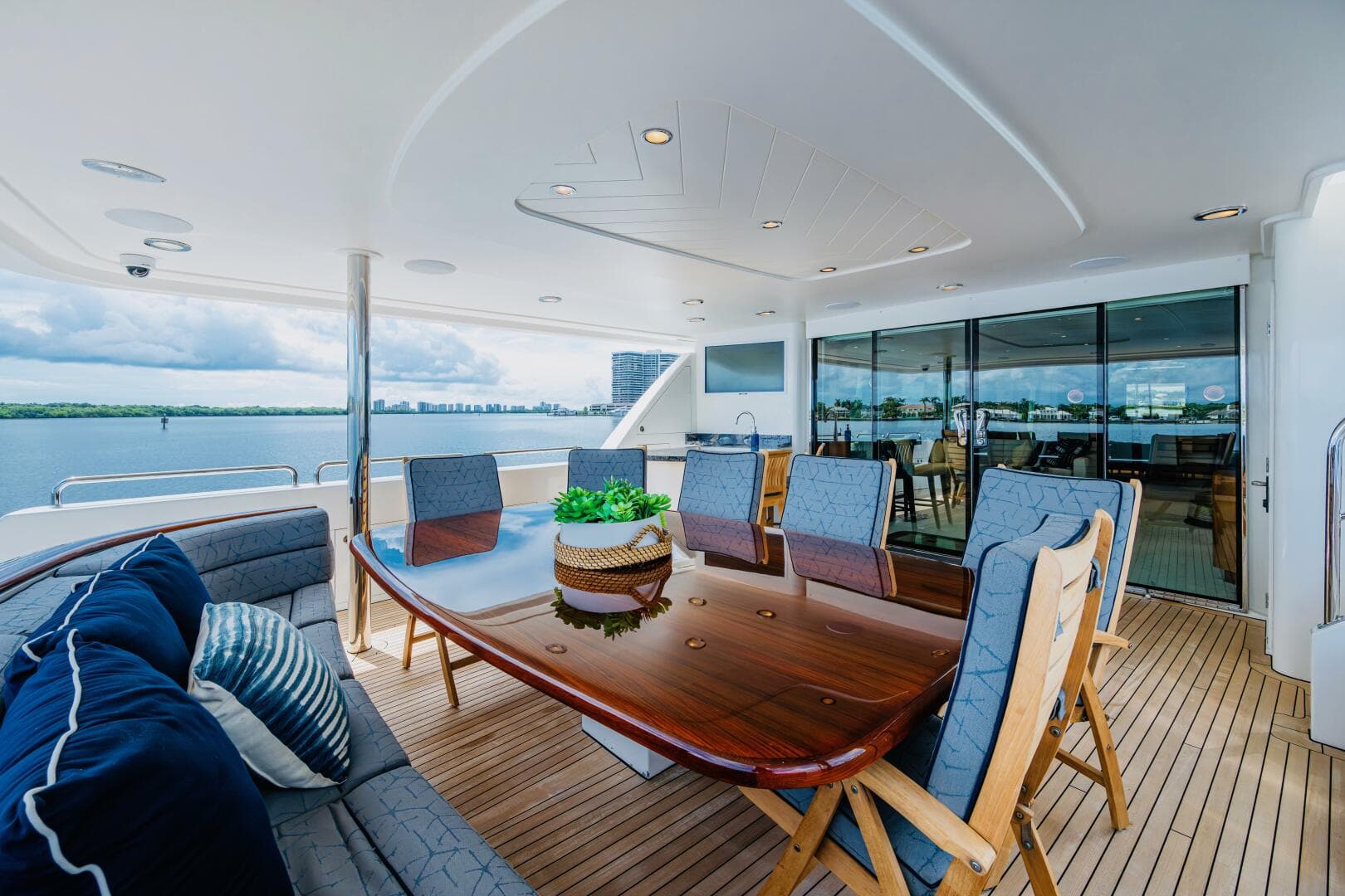 WESTPORT 112 LILA CUY