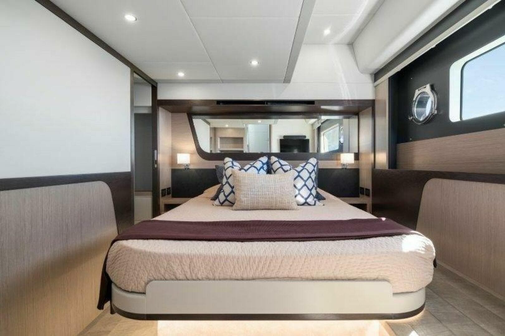 2026 Absolute 48 Coupe