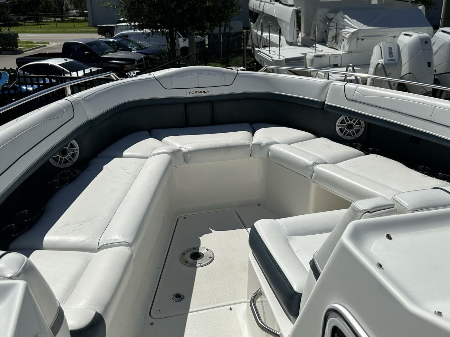 2021 Formula 350 Crossover Bowrider OB