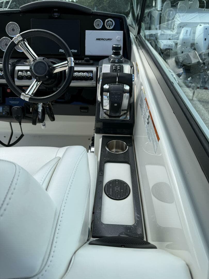 2021 Formula 350 Crossover Bowrider OB