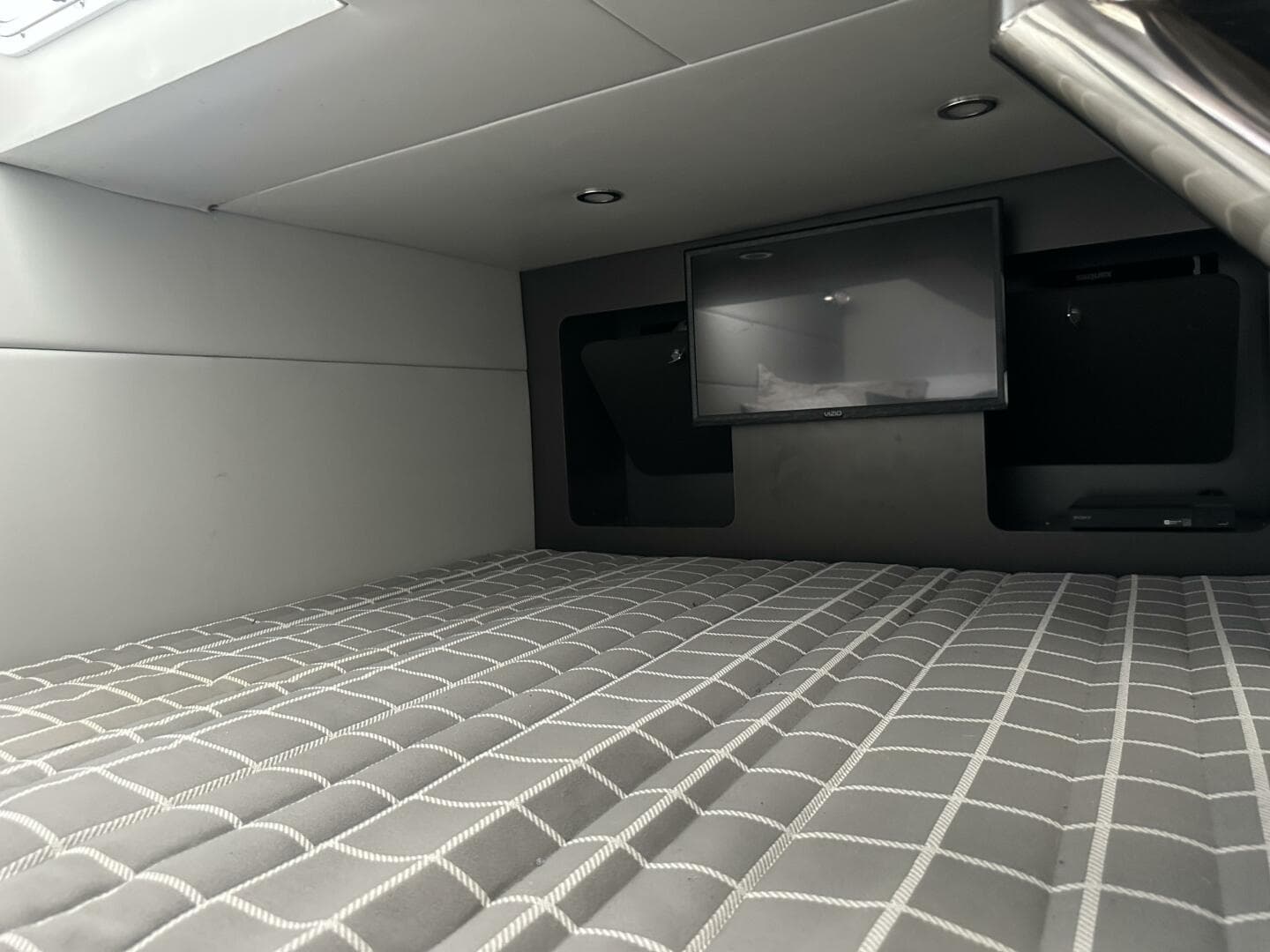 2021 Formula 350 Crossover Bowrider OB