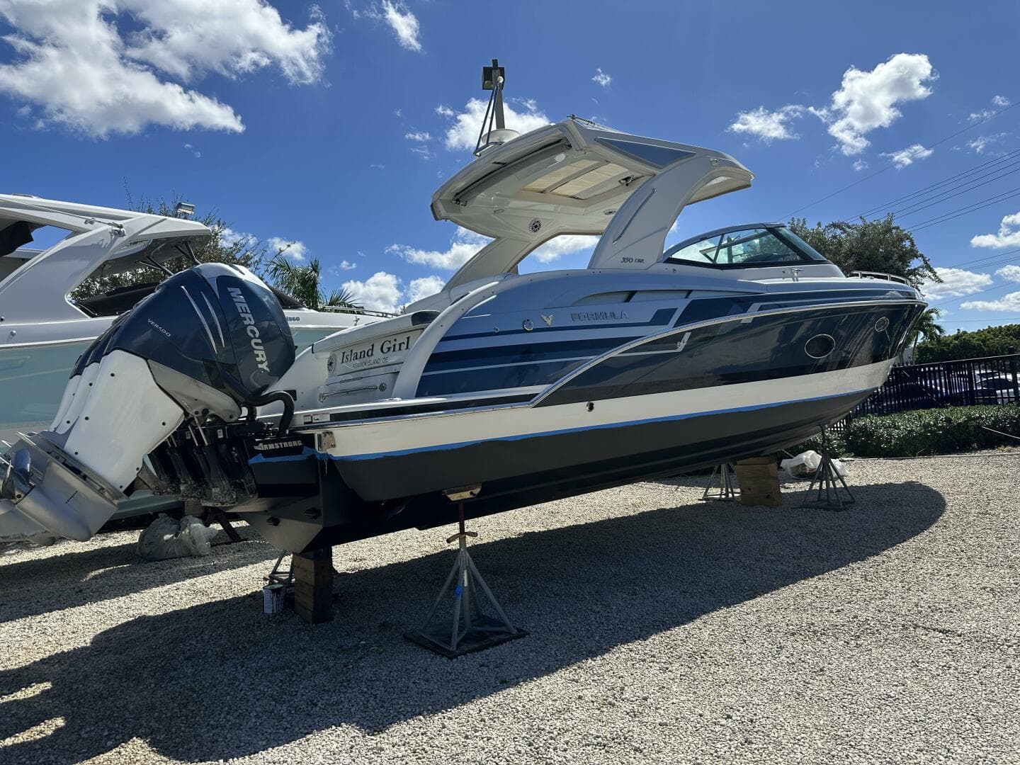 2021 Formula 350 Crossover Bowrider OB