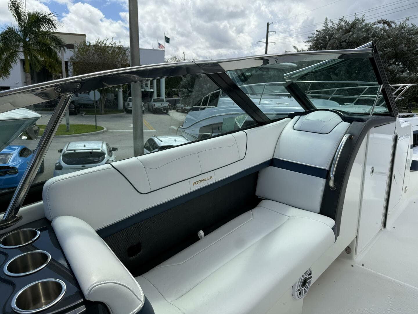 2021 Formula 350 Crossover Bowrider OB