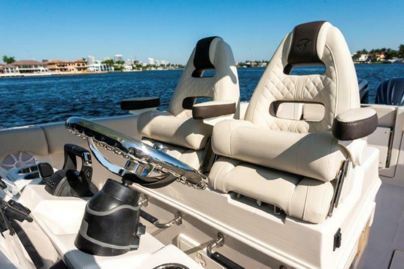2025 Sailfish 312 Center Console