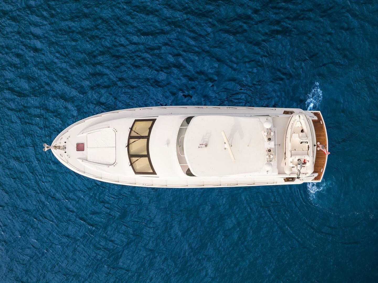 2001 Hatteras Cockpit Motoryacht