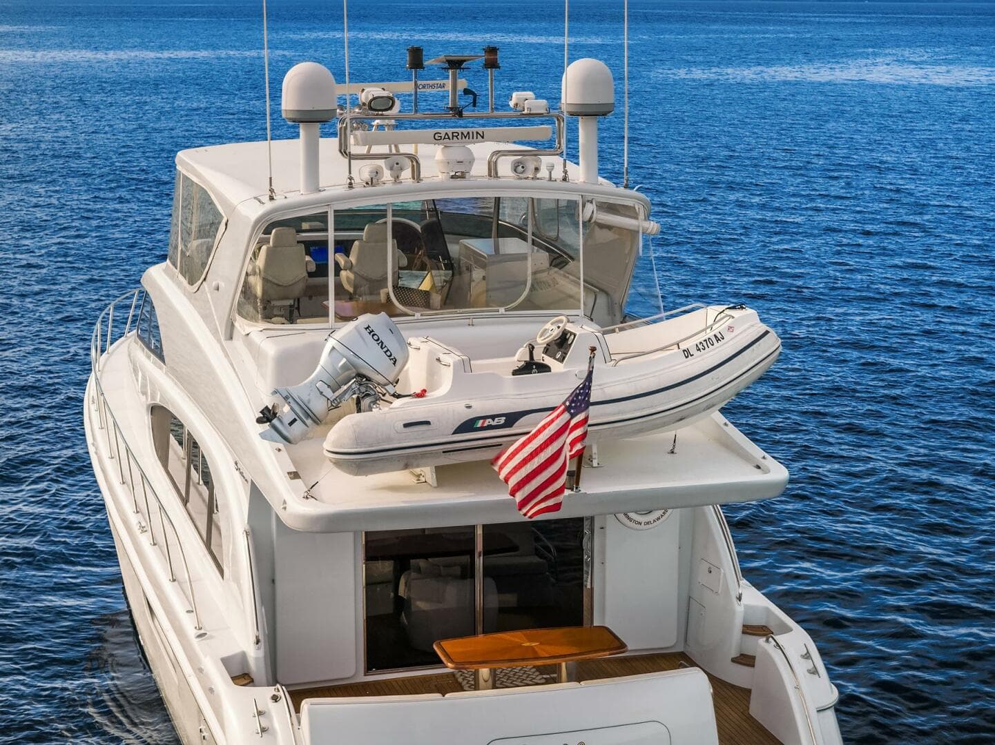 2001 Hatteras Cockpit Motoryacht