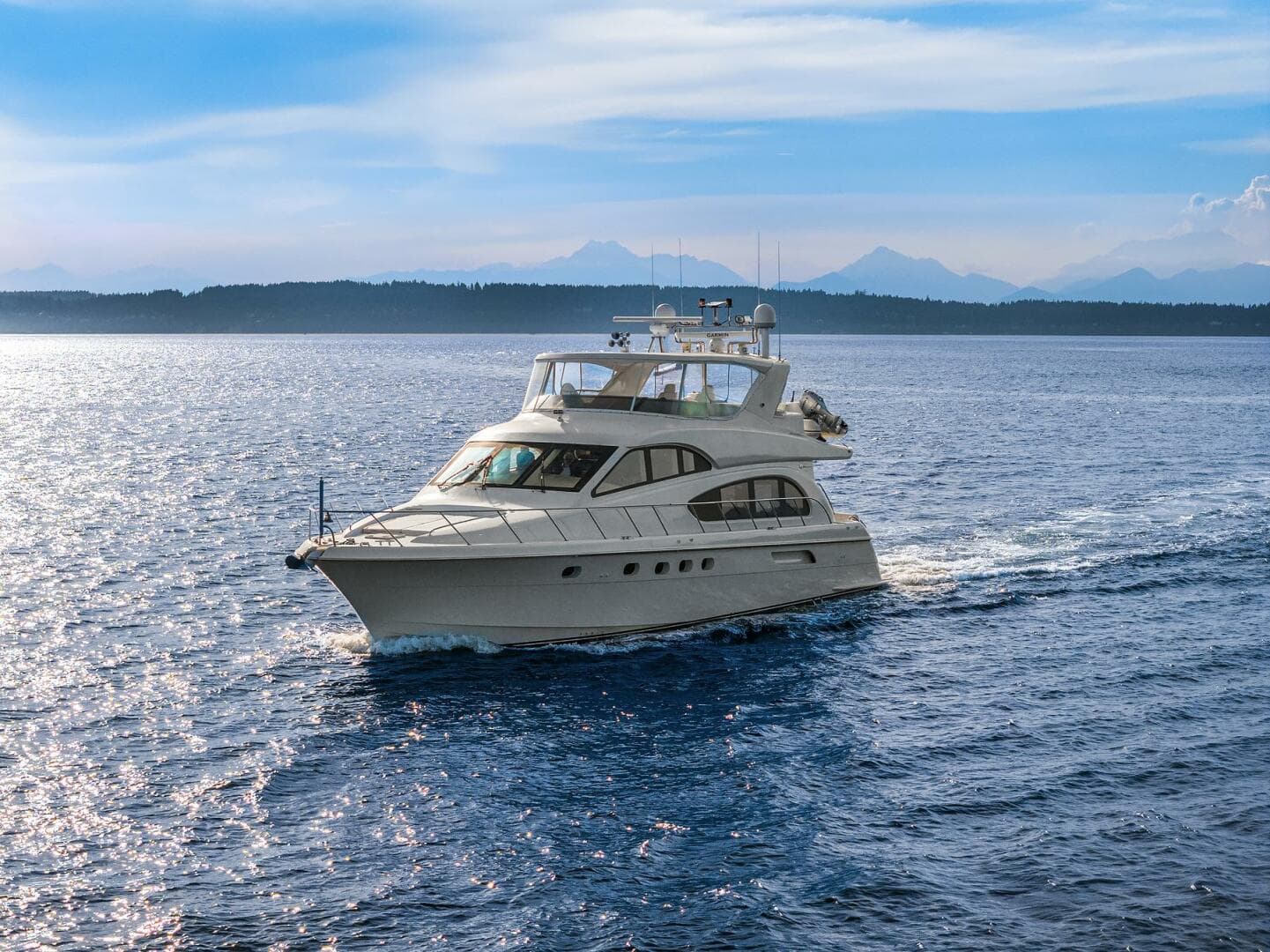 2001 Hatteras Cockpit Motoryacht