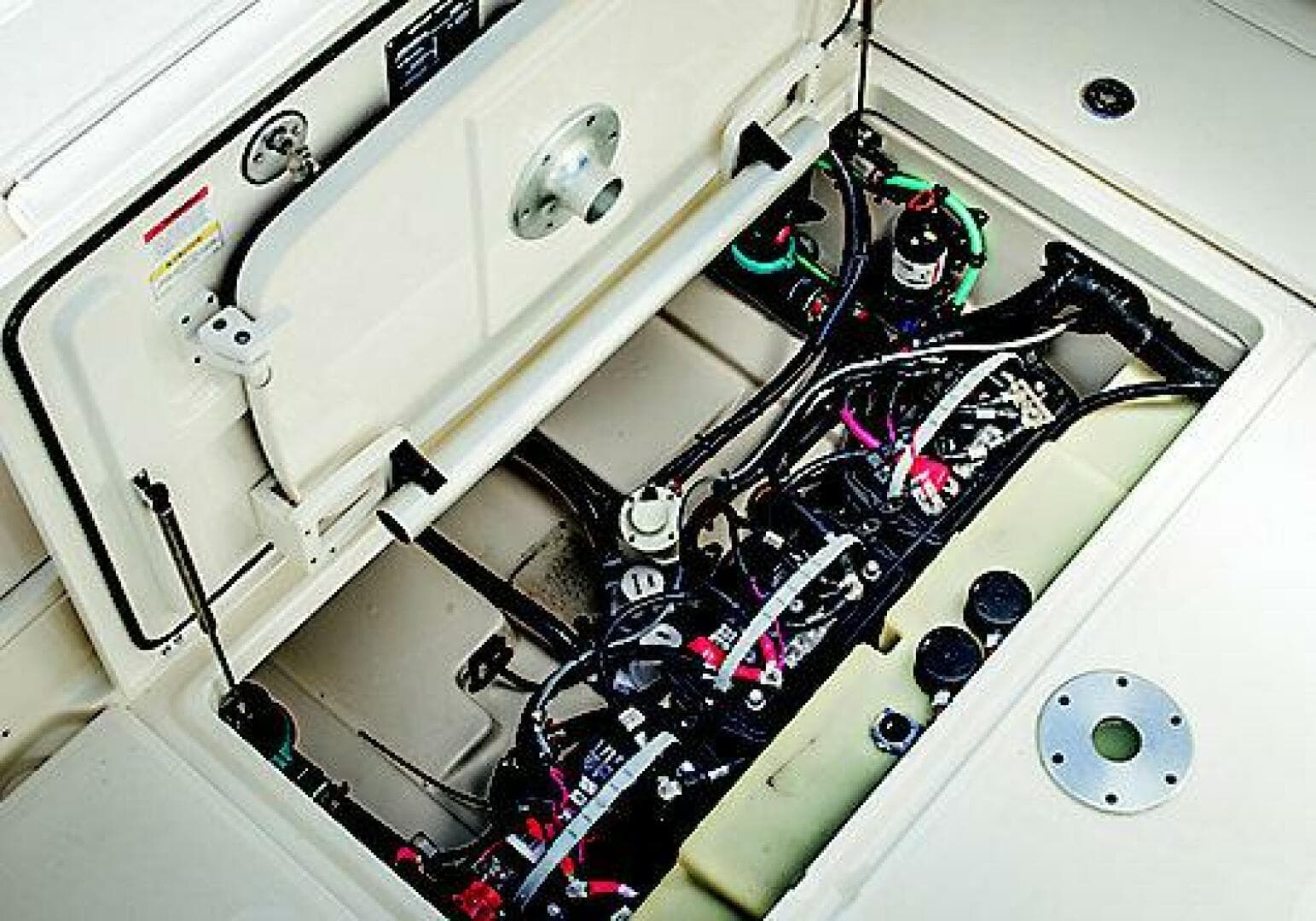 2019 Boston Whaler Conquest