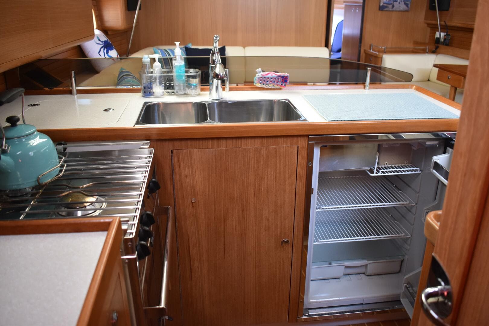 2016 Catalina 445