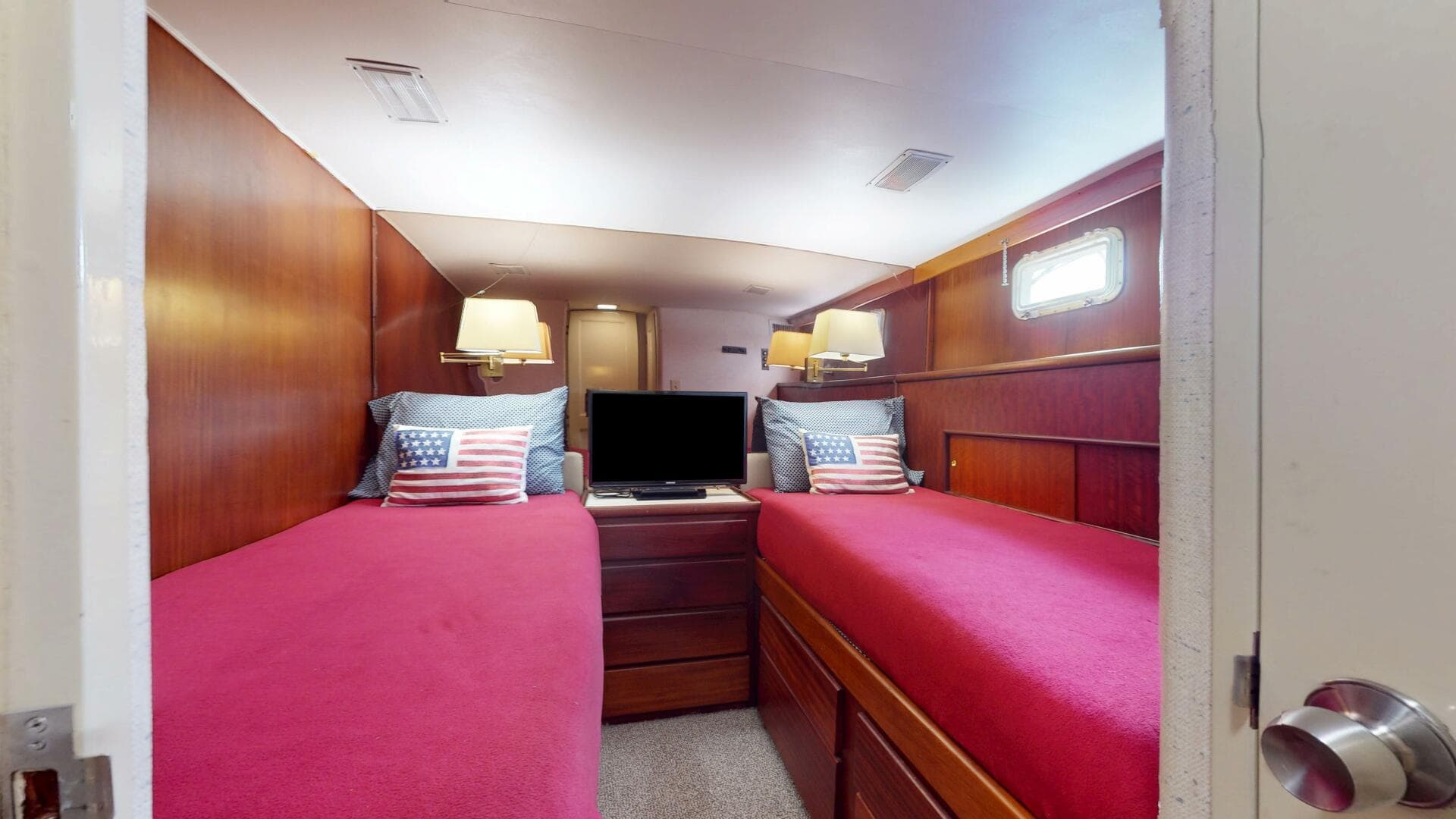 1974 Hatteras Motor Yacht