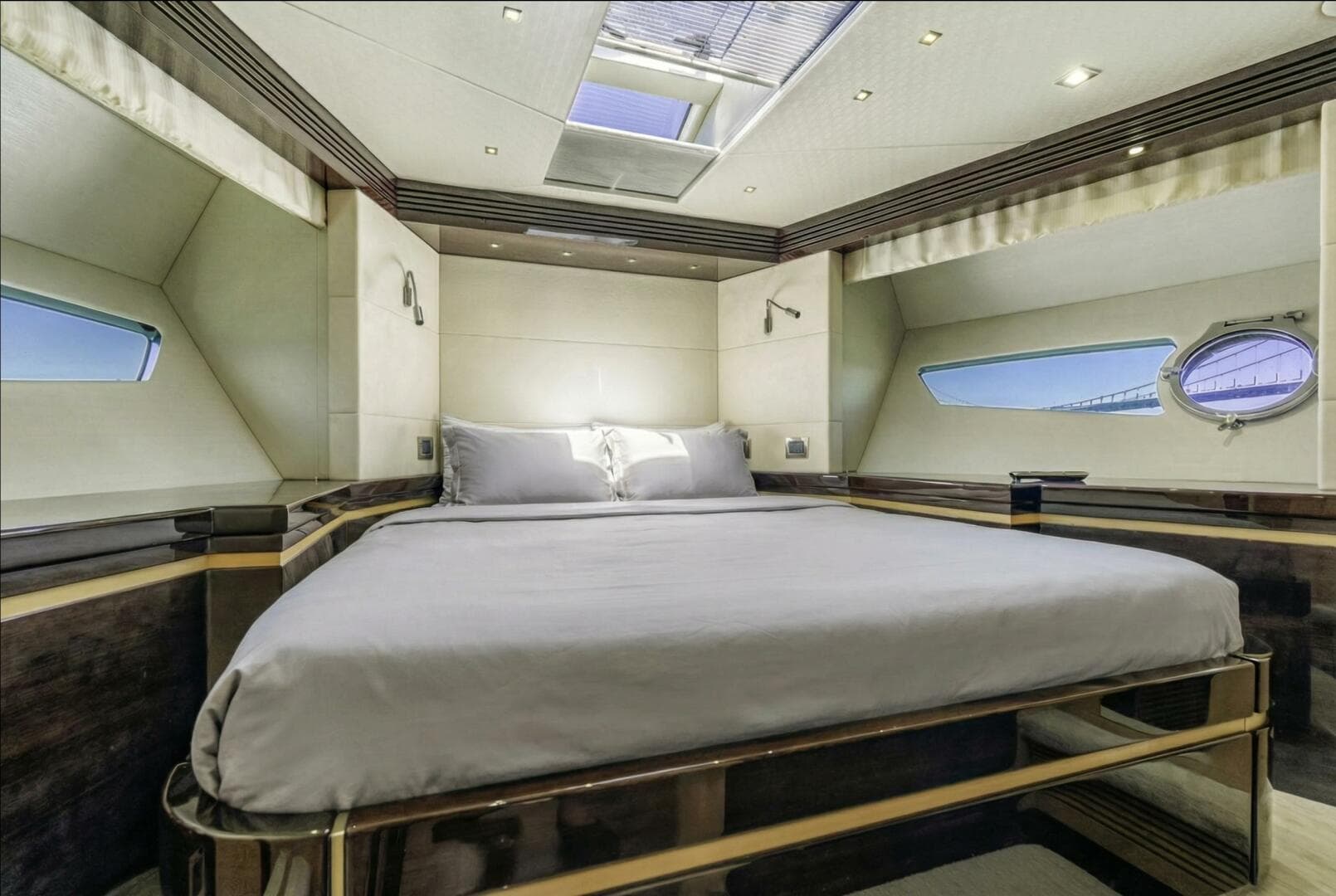 2014 Sunseeker Predator