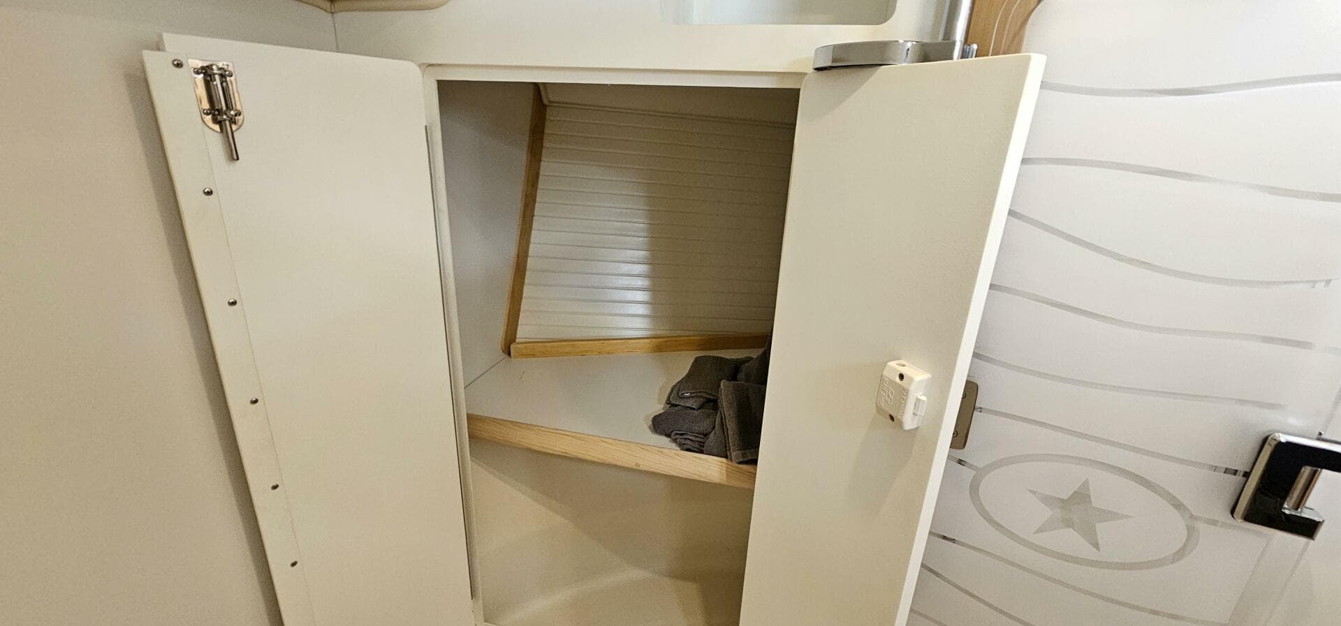 2023 Island Packet 439