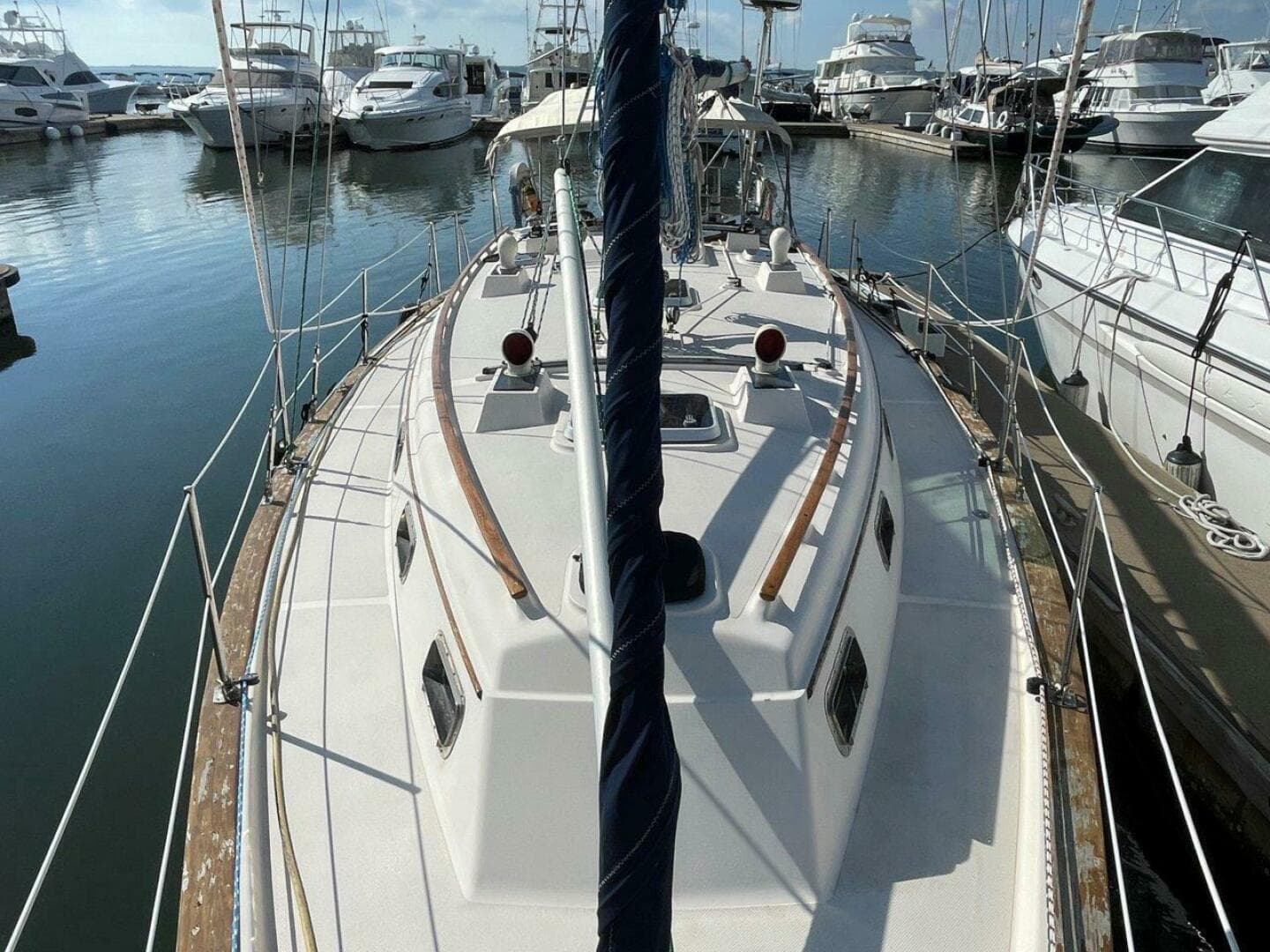 1995 Island Packet 40