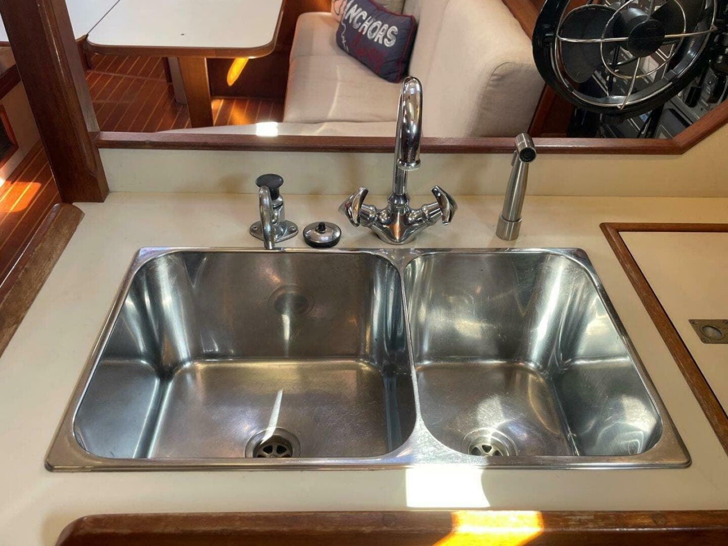 1995 Island Packet 40