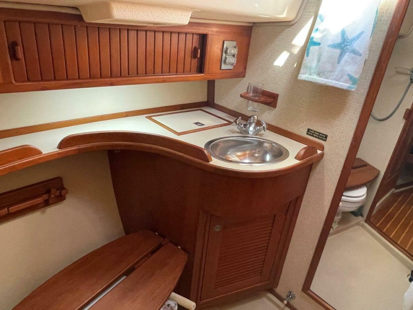 1995 Island Packet 40