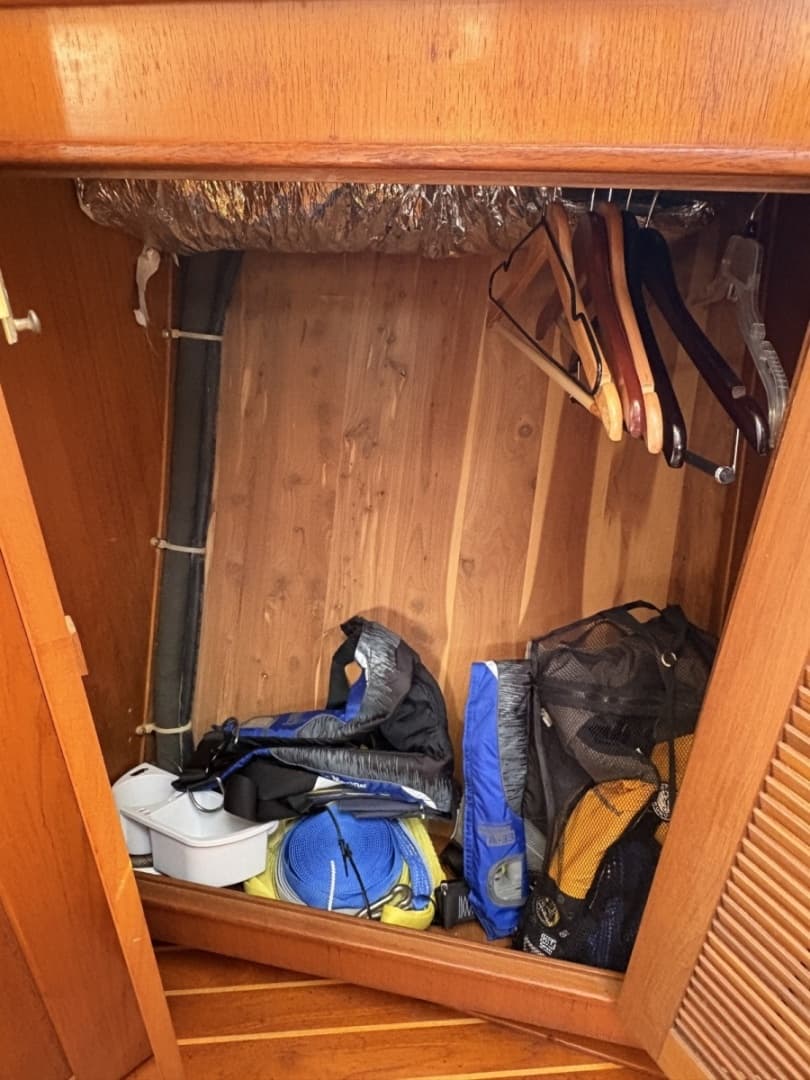 Hanging locker