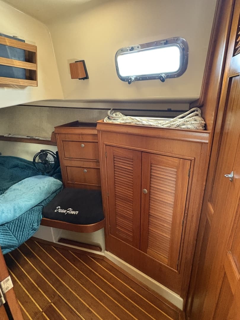 Aft cabin