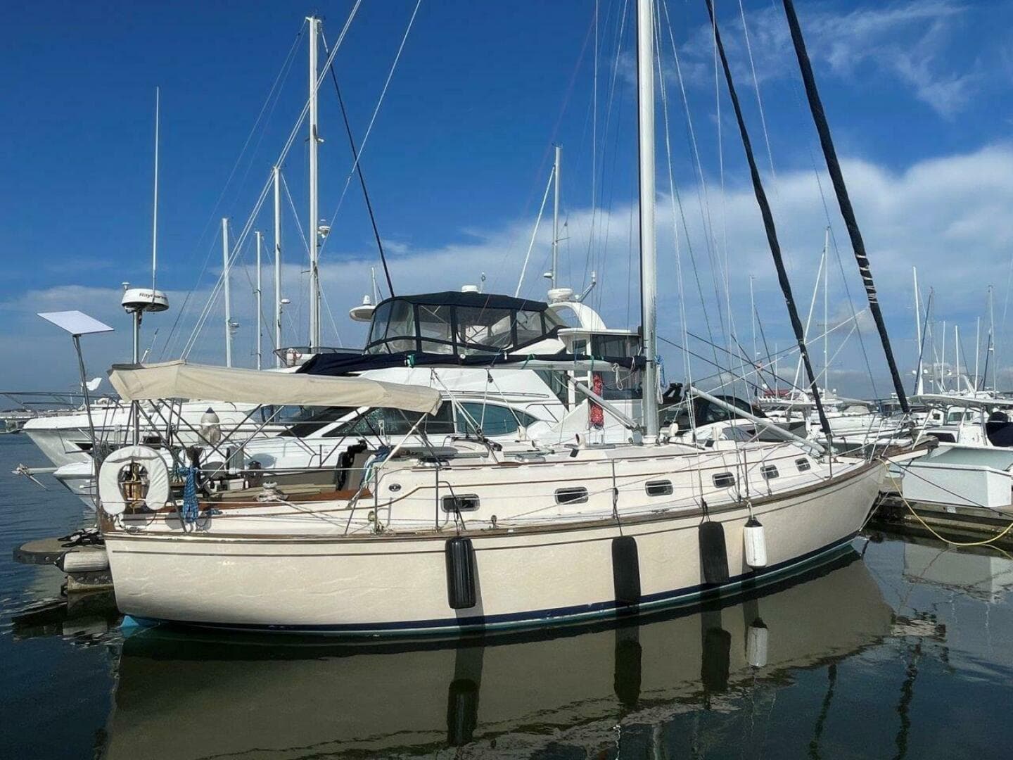 1995 Island Packet 40