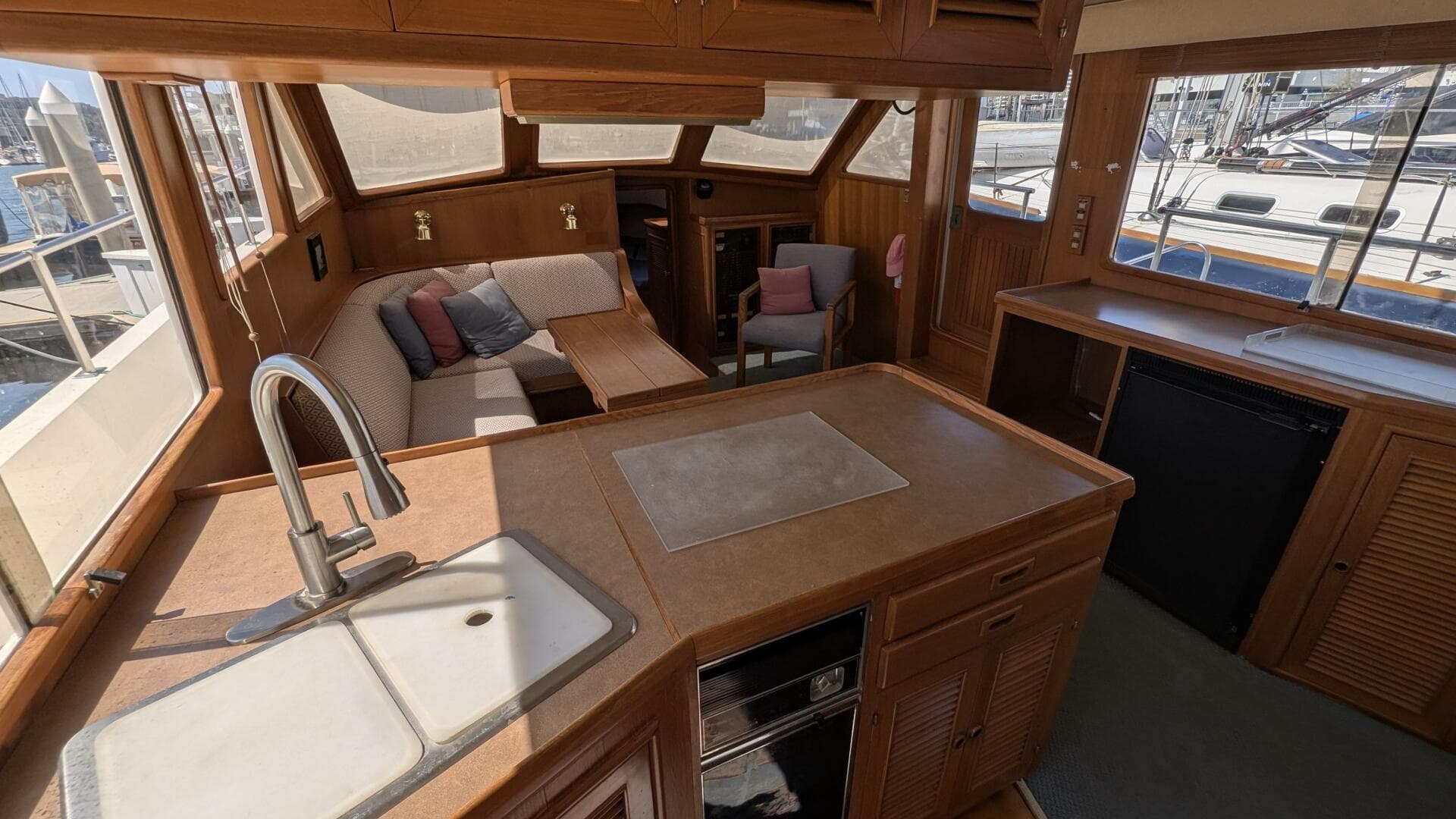 1988 Offshore Yachts 48 Yachtfisher