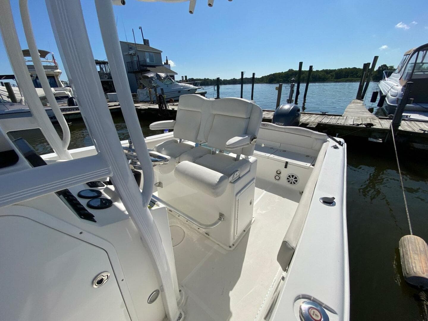 2015 Sea Hunt Ultra 234