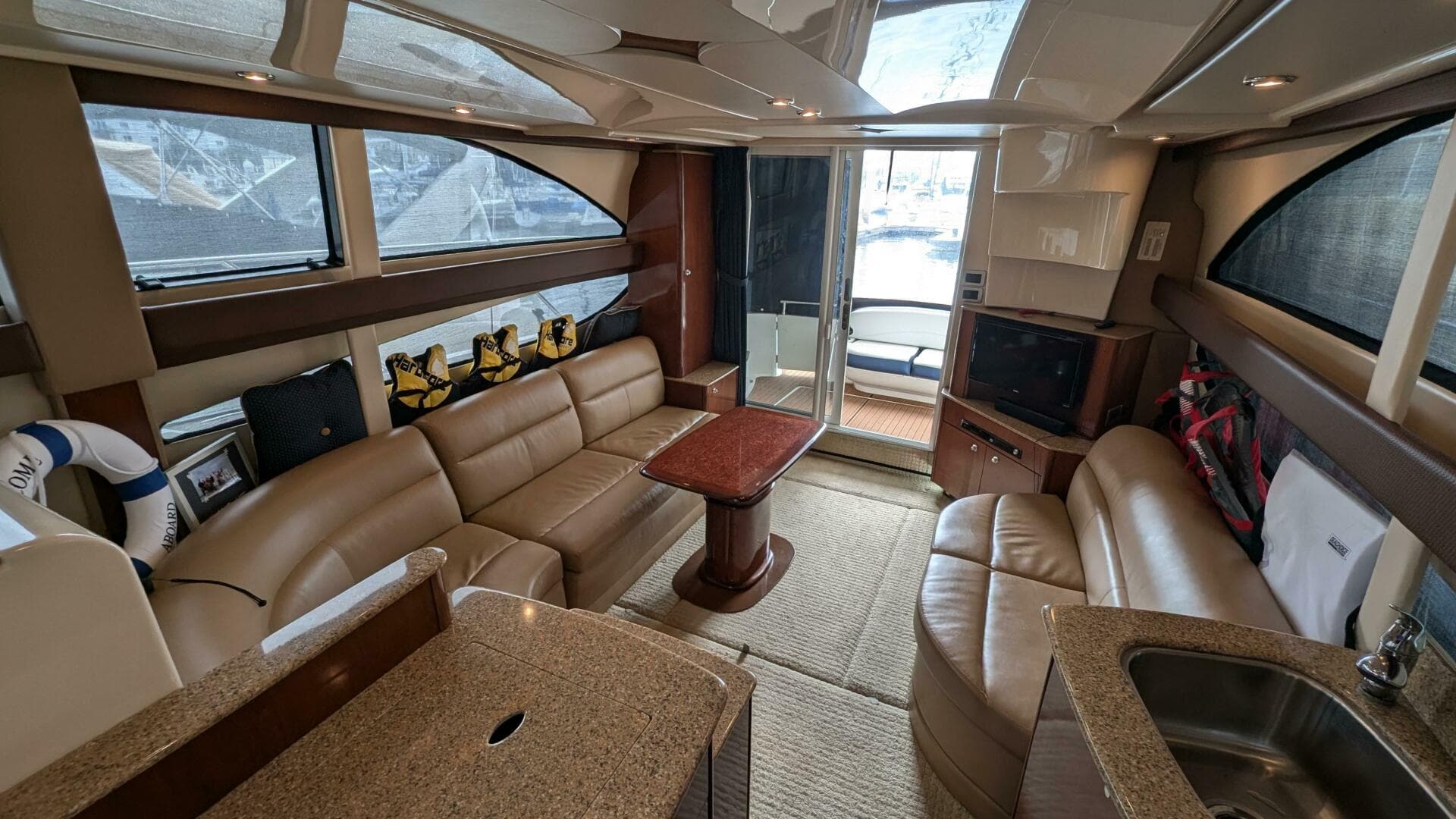 2008 Meridian 341 Sedan