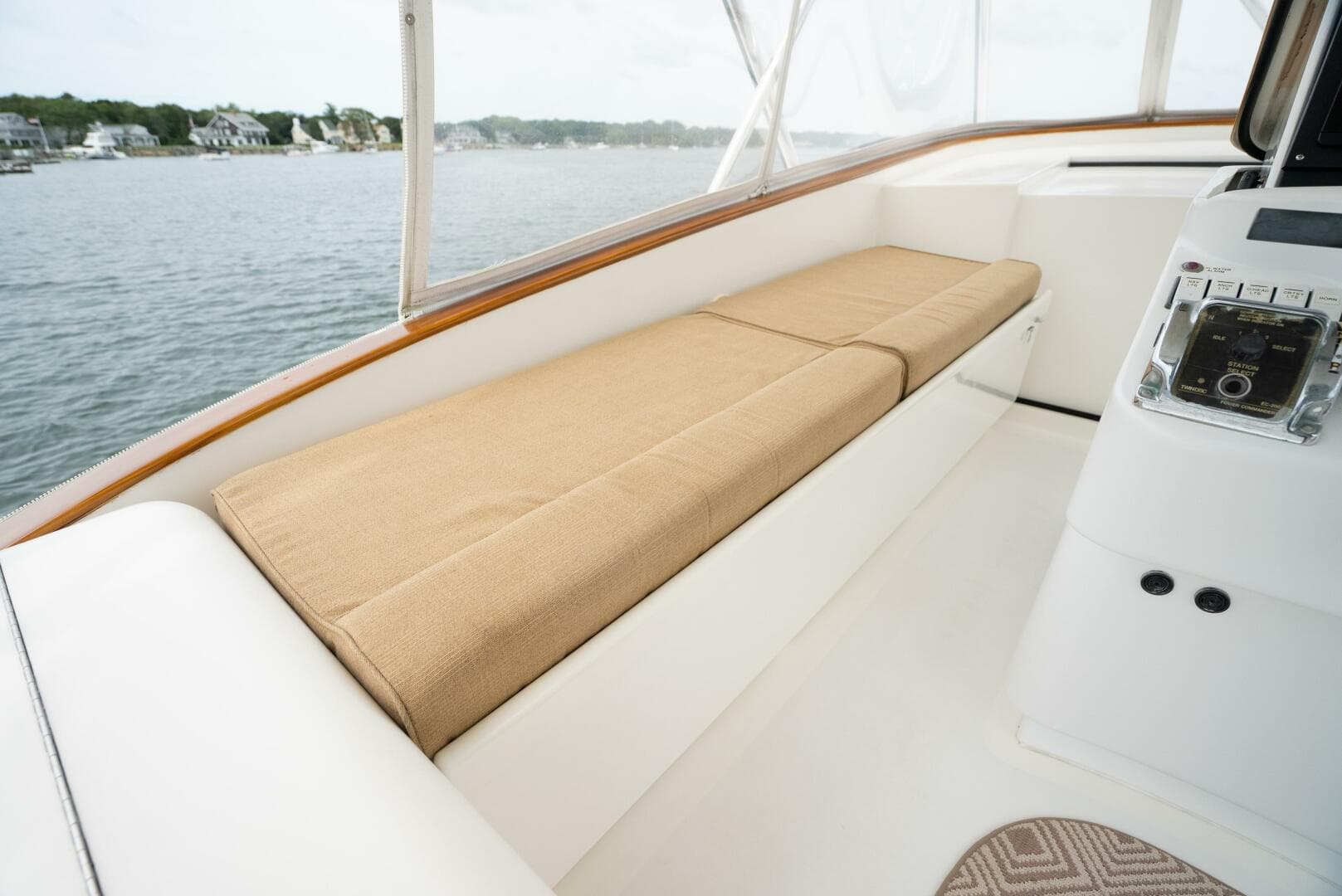 2004 Stolper 38 Express