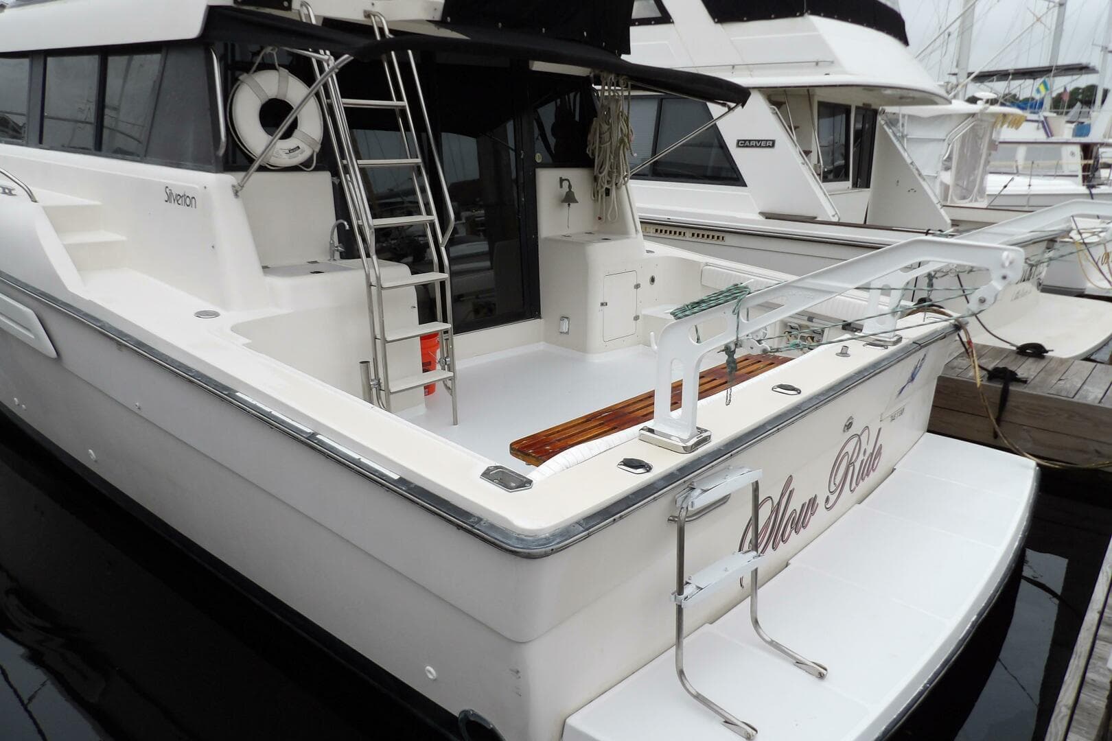 1991 Silverton 41 Convertible