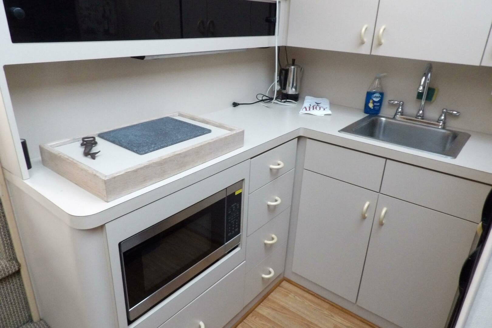 1991 Silverton 41 Convertible