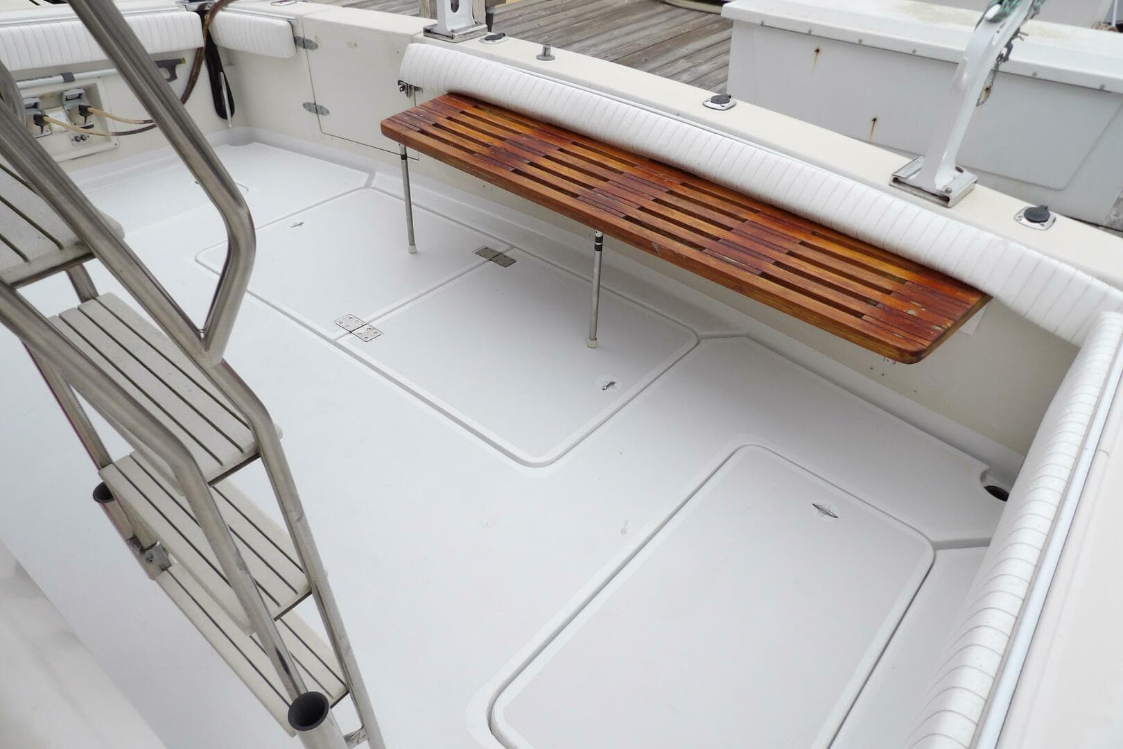 1991 Silverton 41 Convertible