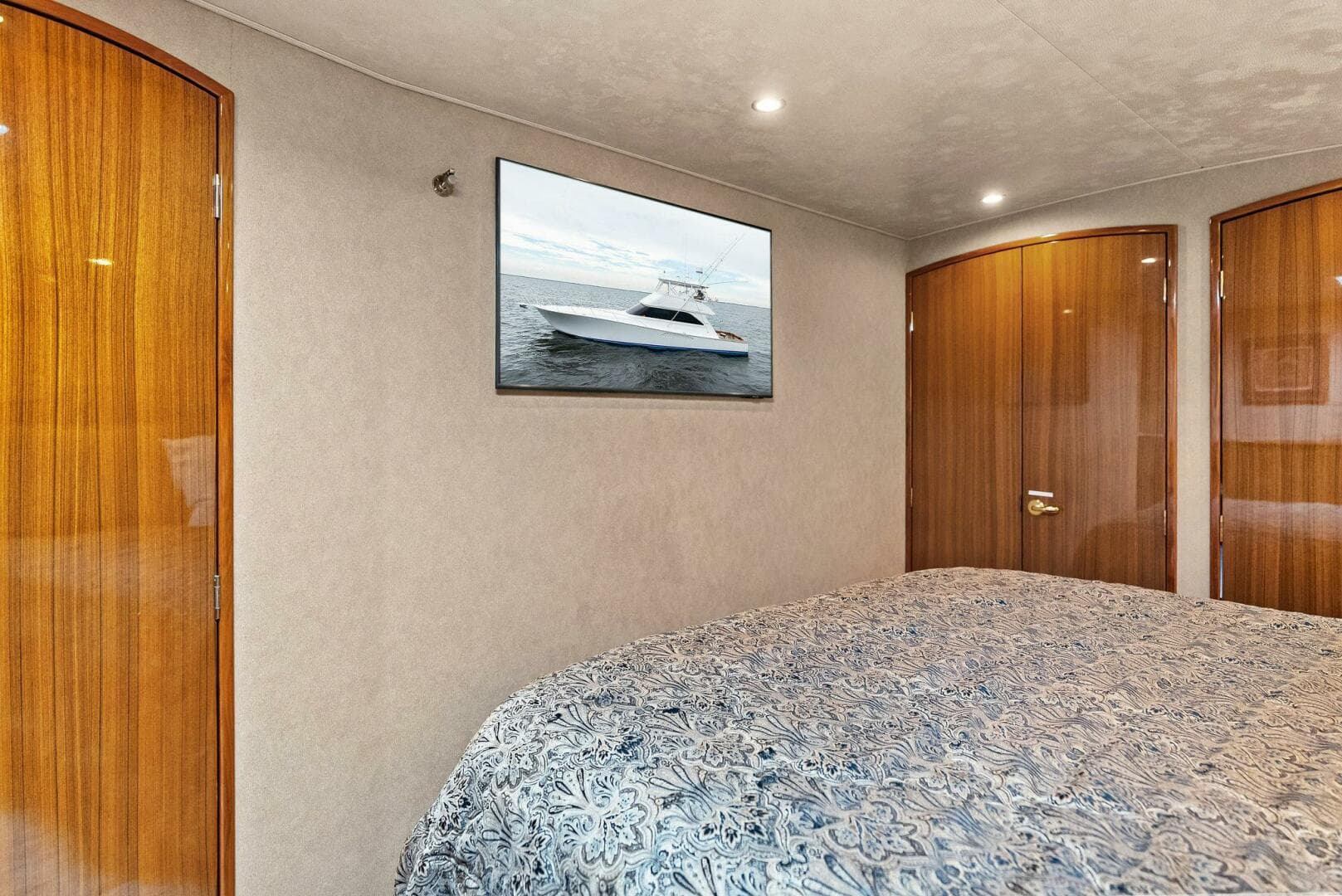 2006 Viking 61 Convertible KNOT ON CALL