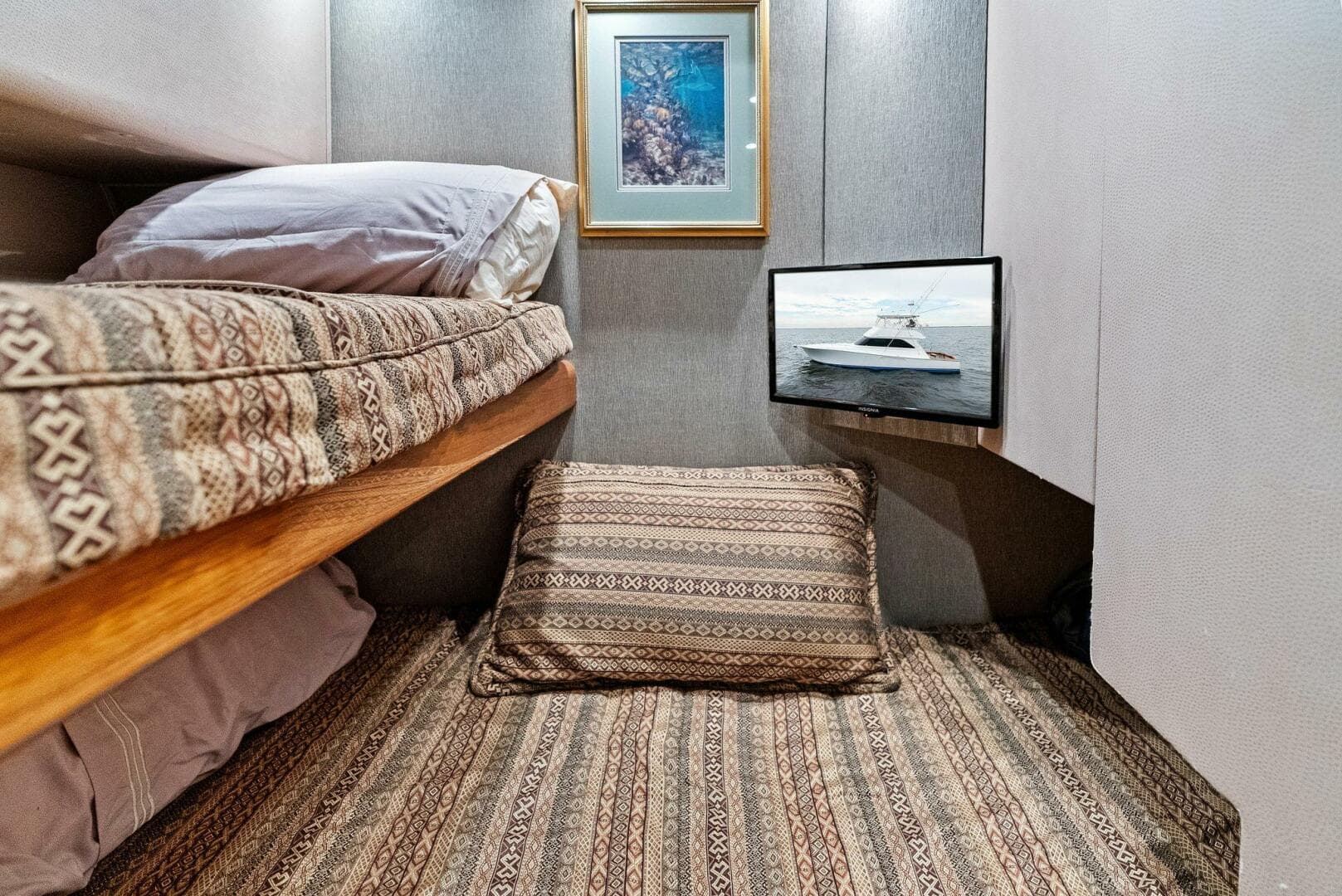 2006 Viking 61 Convertible KNOT ON CALL