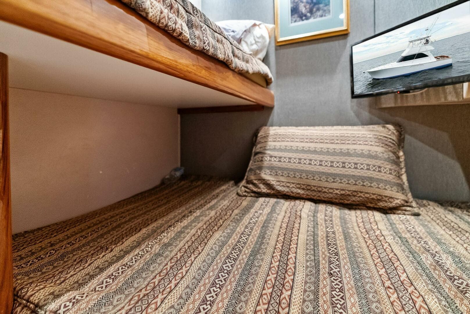 2006 Viking 61 Convertible KNOT ON CALL