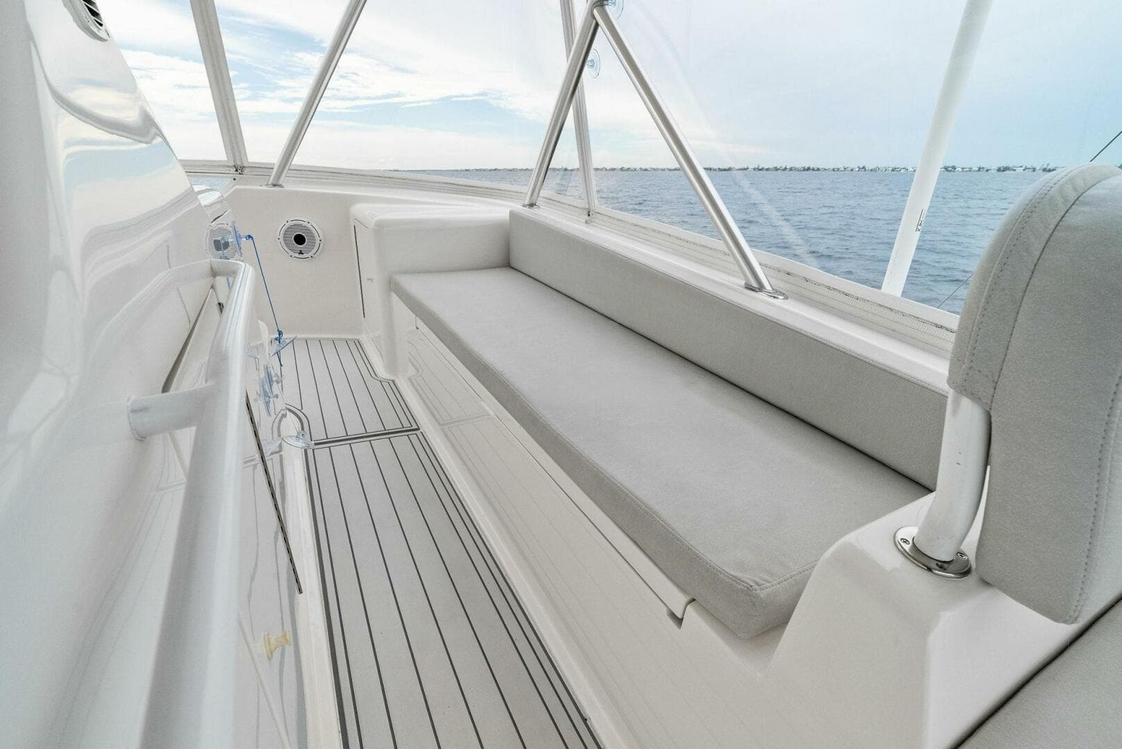 2006 Viking 61 Convertible KNOT ON CALL