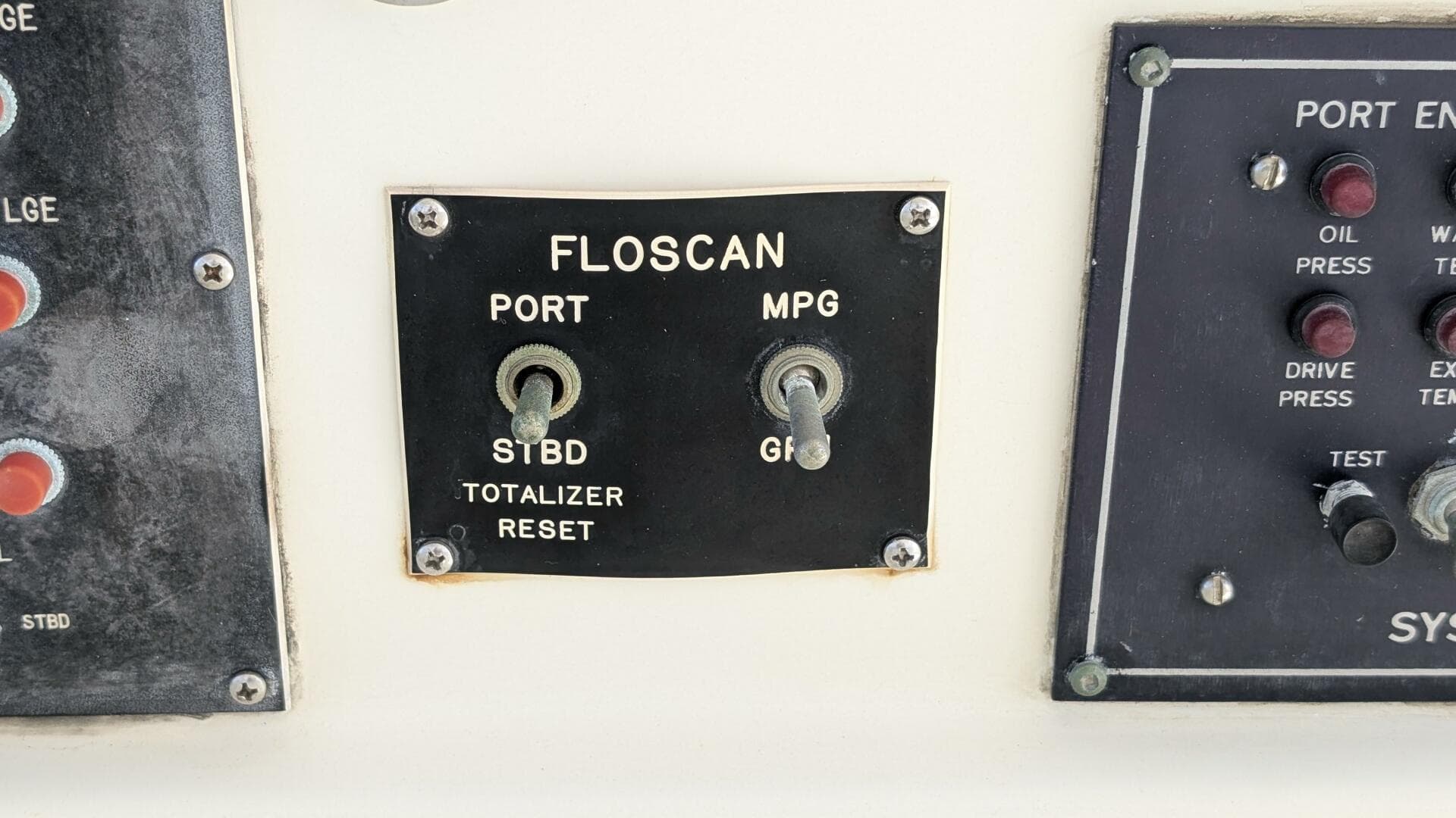 1987 Hatteras 55 Convertible