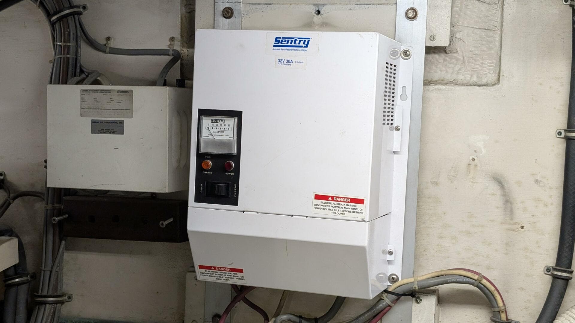 1987 Hatteras 55 Convertible