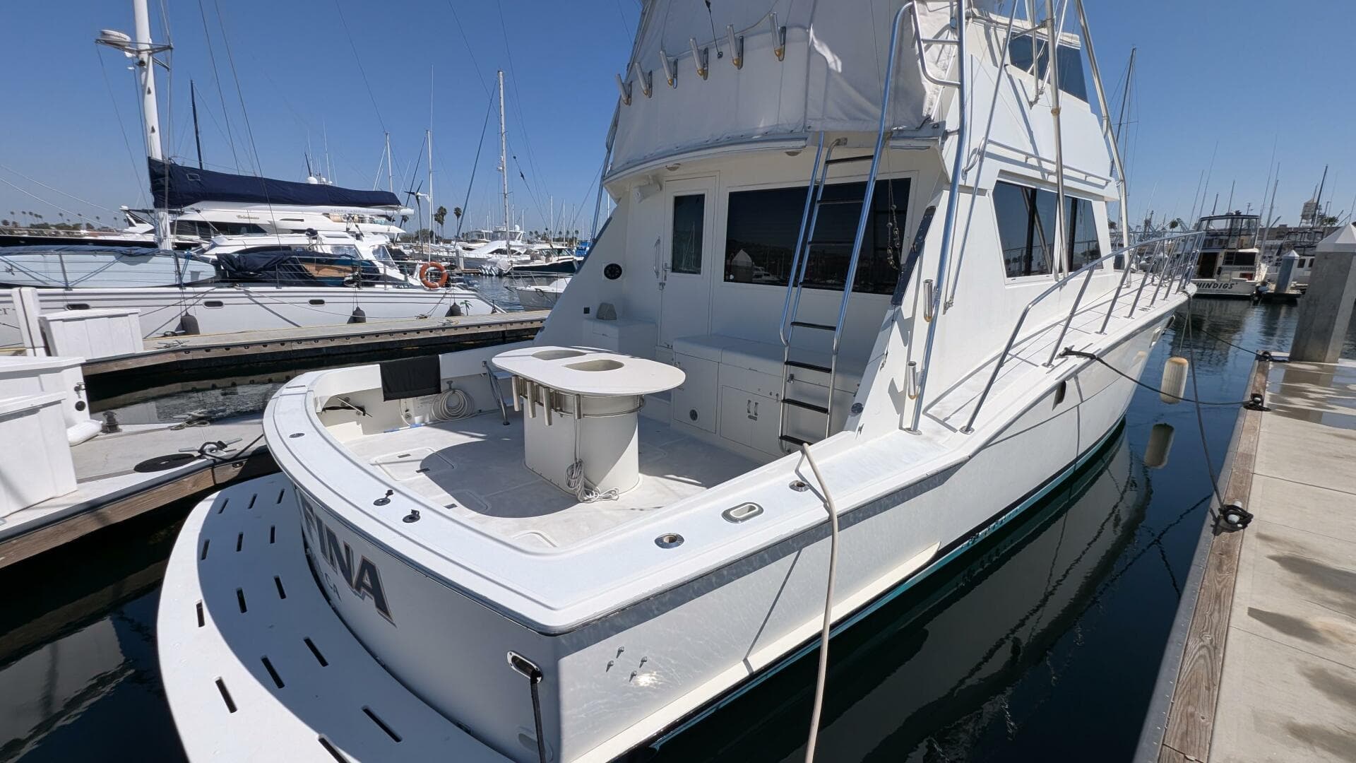 1987 Hatteras 55 Convertible