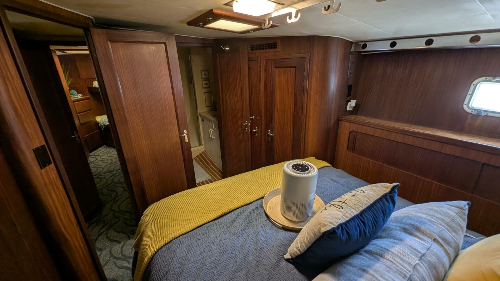 1987 Hatteras 55 Convertible