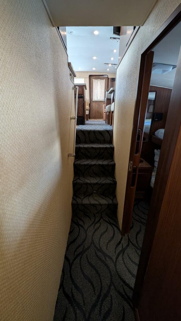 1987 Hatteras 55 Convertible