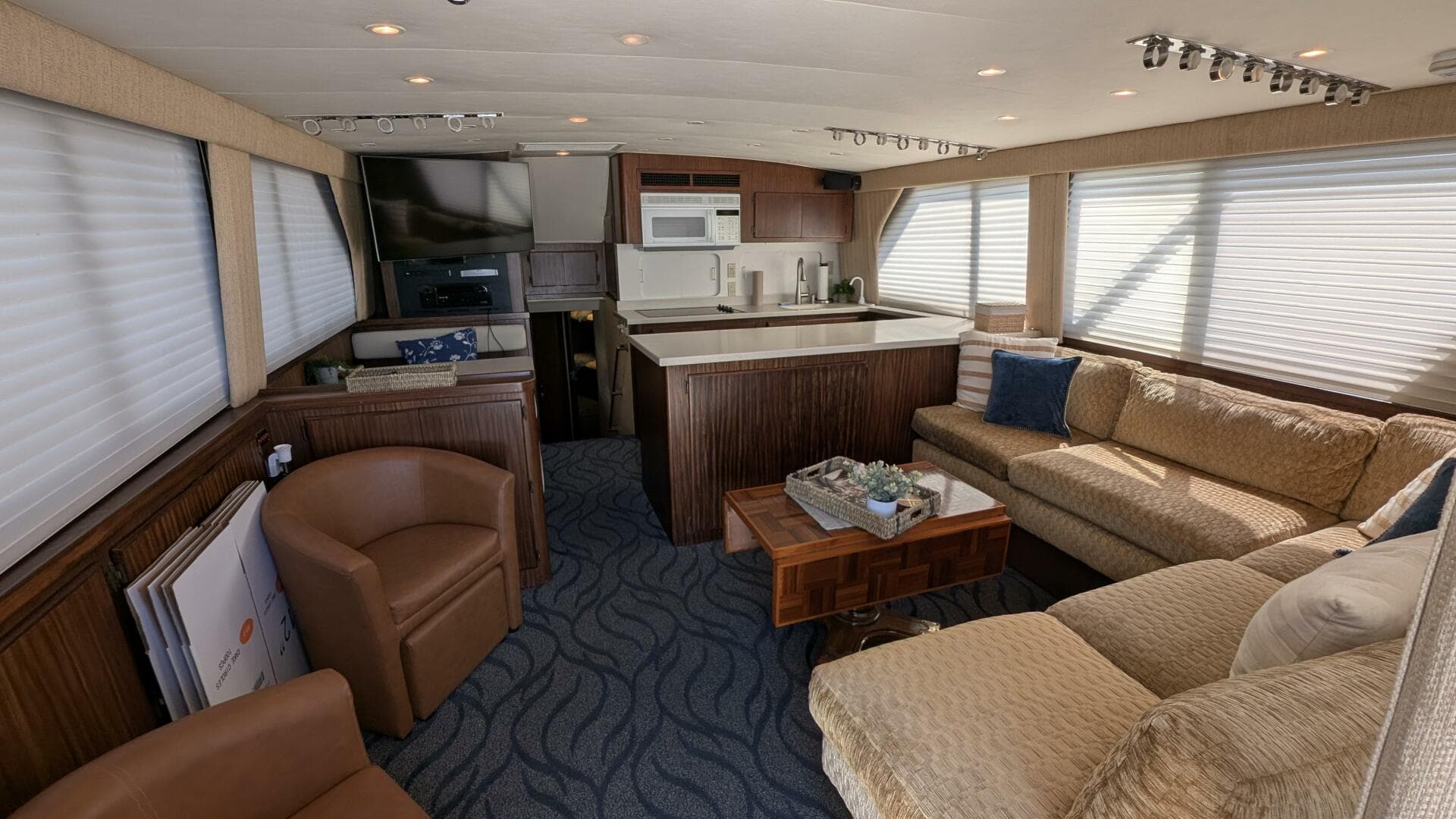 1987 Hatteras 55 Convertible