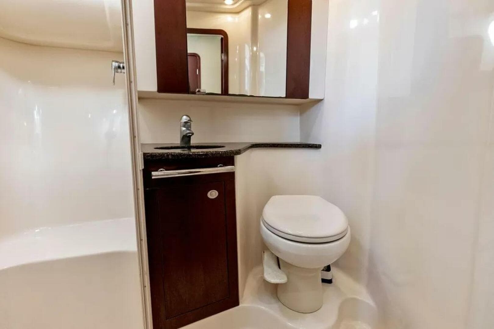 2007 Sea Ray 44 Sedan Bridge