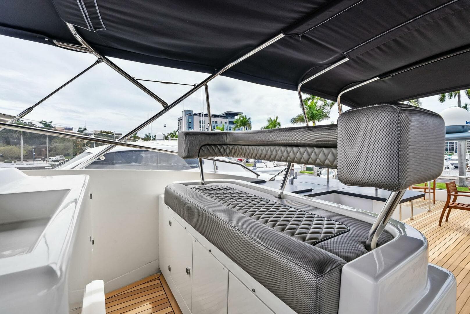 2004 Ferretti 94 Motor Yacht