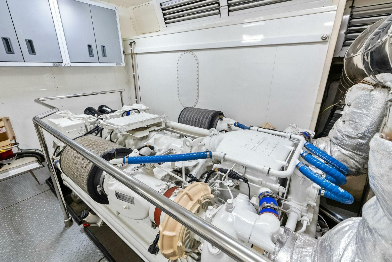 2004 Ferretti 94 Motor Yacht