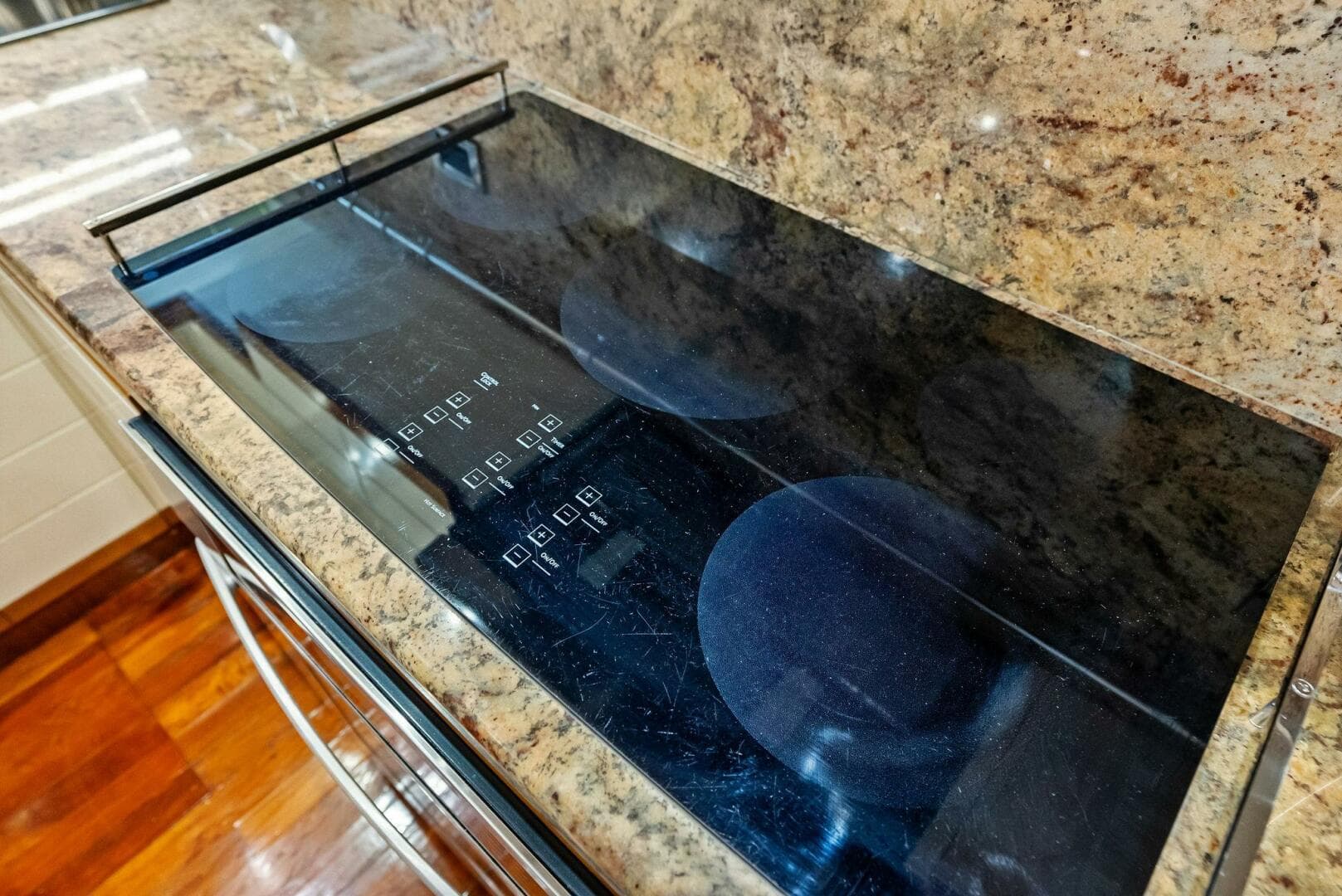 2004 Ferretti 94 Motor Yacht