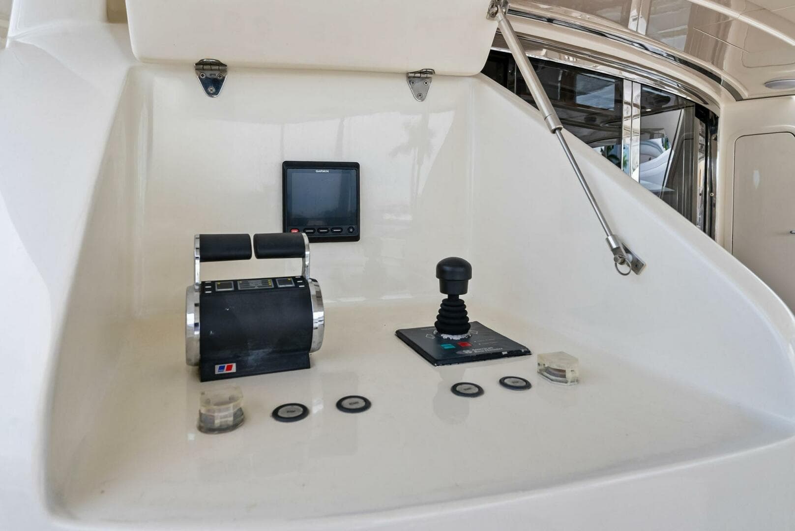 2004 Ferretti 94 Motor Yacht